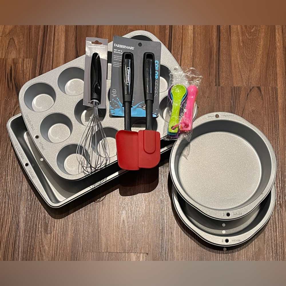 New Essential Home 8 Piece Bakeware Cooking Bundle